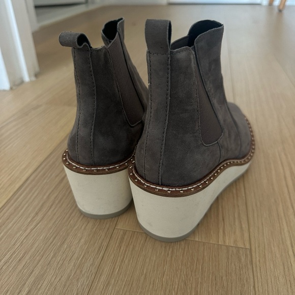 Cecelia Gemma Ankle Boots in Grey - Picture 5 of 6